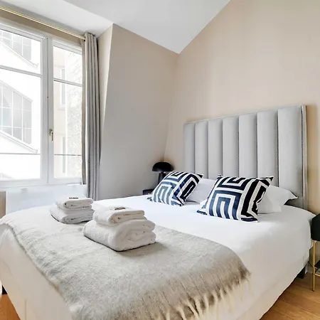 Апартаменты Charming 2br - 5p - Eiffel Tower - Trocadero Париж